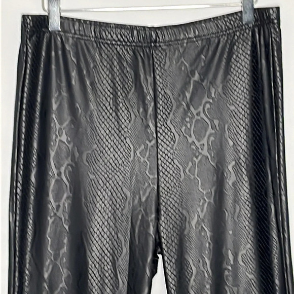 Plush Fleece Lined Liquid Leggings in Black Snake - NEW - Size XXL - Picture 3 of 8